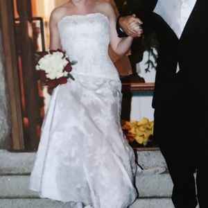 Wedding gown